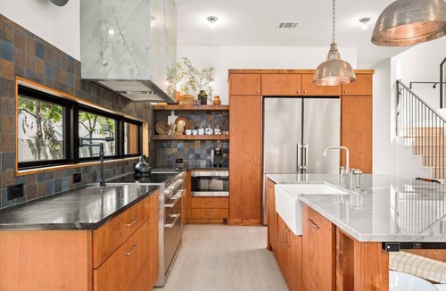 Govalle House | Secluded Luxury Home with Pool - The Marsian!