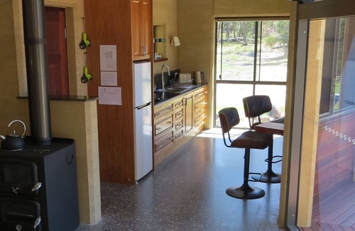 Cannon Creek Cabin | Secluded, luxury Rammed Earth Cabin