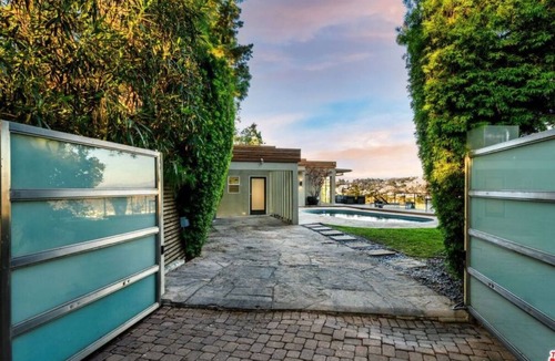 Hollywood Hills West House | Secluded Luxury Retreat with Breathtaking Views in West Hollywood
