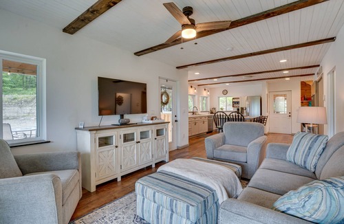 Marathon Cabin | Secluded Marathon Hideaway w/Fire Pit + Views!