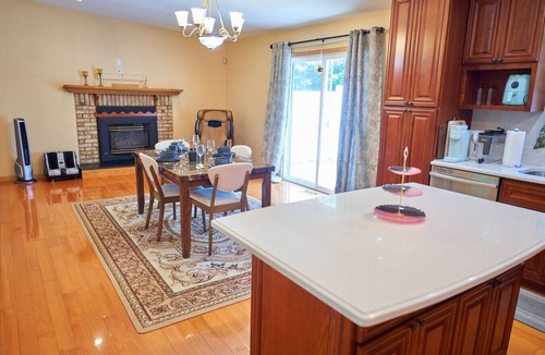 Cuddebackville House | Secluded Modern Retreat