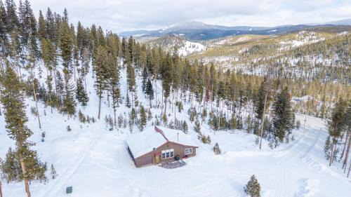 Philipsburg House | Secluded Mountain Retreat