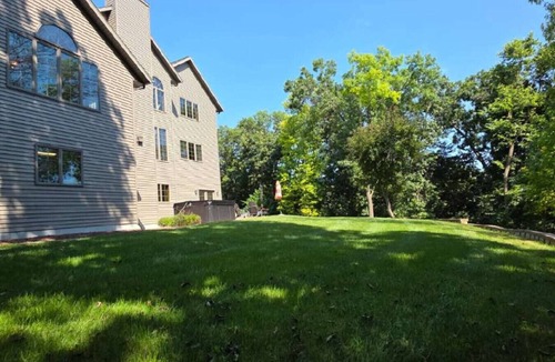 Poynette House | Secluded Oasis-Sauna+Hot Tub