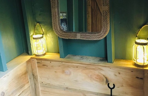 Brantingham Cabin | Secluded Off Grid Cabin in the Adirondacks