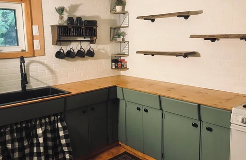 Brantingham Cabin | Secluded Off Grid Cabin in the Adirondacks