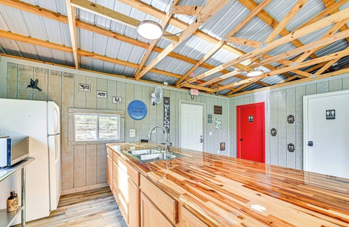 Livingston Cottage | Secluded on 10 Acres: Livingston Getaway w/Sauna!