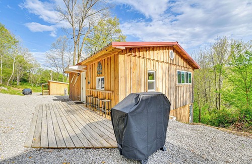 Livingston Cottage | Secluded on 10 Acres: Livingston Getaway w/Sauna!