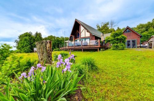 Oxford House | Secluded Oxford Cabin on 75 Acres: Sunset Views!