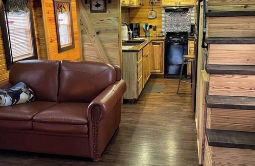 Eminence Cabin | Secluded Ozarks Cabin in the woods - Eminence MO