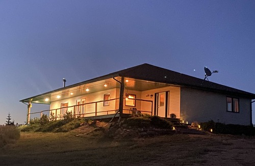 Elkwater House | Secluded Peaceful Guesthouse ~ Spectacular Dark Sky
