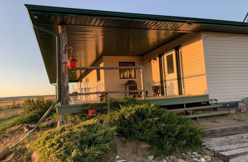 Elkwater House | Secluded Peaceful Guesthouse ~ Spectacular Dark Sky
