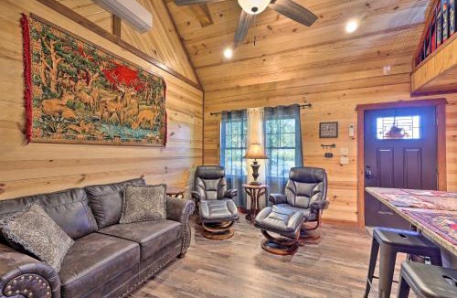 Hot Springs House | Secluded & Peaceful: 'Tree Top Cabin' w/Loft