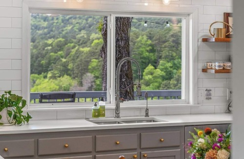 Fairfield Bay House | Secluded Peninsula w/Lake Access and Waterfalls