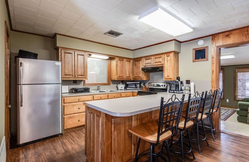Opelousas Other | Secluded, Private Lake; Games, Fish, Kayak, Relax