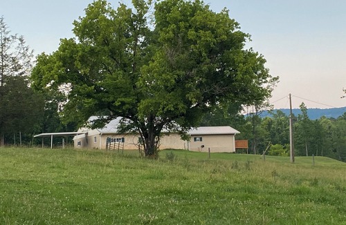 Rocky Face House | Secluded, quiet, private home nestled between the N GA Mtns in Rocky Face, GA