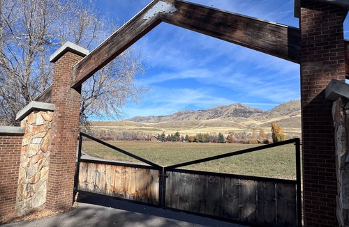 Avon House | Secluded River Haven in Cache Valley