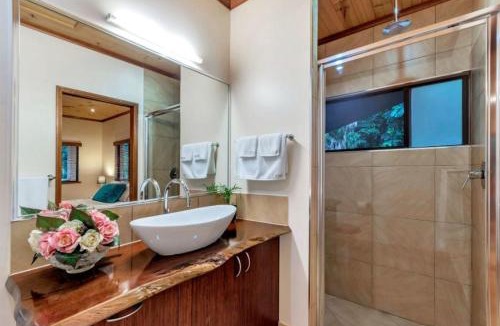Kuranda Villa | Secluded Romantic Getaway For Two - Kuranda Queensland