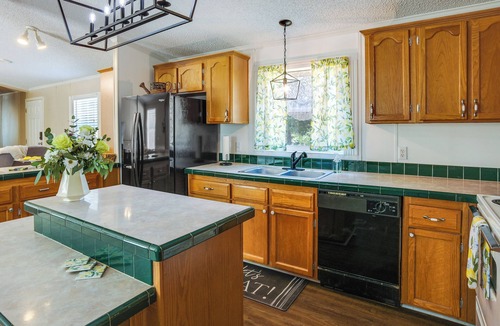 Normangee House | Secluded Rural Home in Normangee!