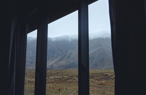 Ben Ohau Cabin | Secluded Rustic Cabin near Twizel