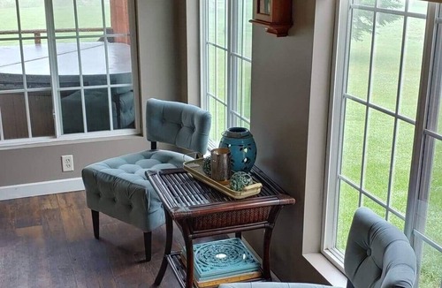 Cashton House | Secluded Rustic Cabin