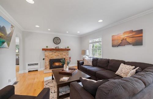 Monroe Apartment | Secluded Sanctuary in Nature