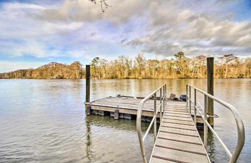 Georgetown House | Secluded Santee River Island Retreat w/Dock!