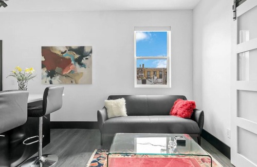 Collingwood Condo | Secluded Simcoe St. Treasure (91600)