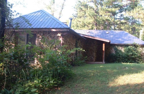 Salem House | Secluded Stone Housen50' deck overlooking Beaver Lake on Ozark Mushroom Farm!