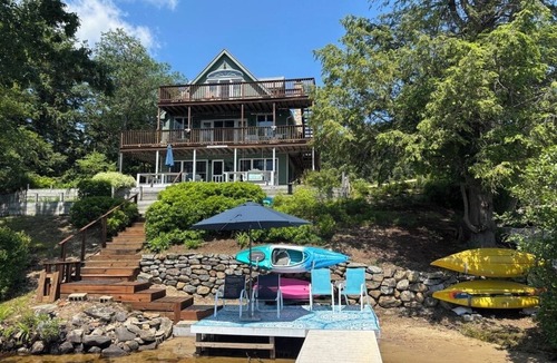 Rindge House | Secluded, Stunning Lakefront Home