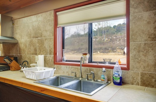 Medina House | Secluded Texas Hill Country Vacation Rental - Deck