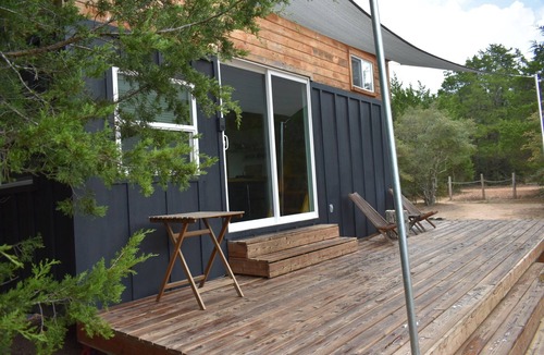 Paige Cabin | Secluded Tiny Home, firepit stargaze hike pond