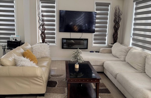 Durham Region House | Secluded Tranquil 4 Bedroom Property