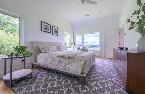 Hillsdale House | Secluded Tranquility, Contemporary Comfort,upstate