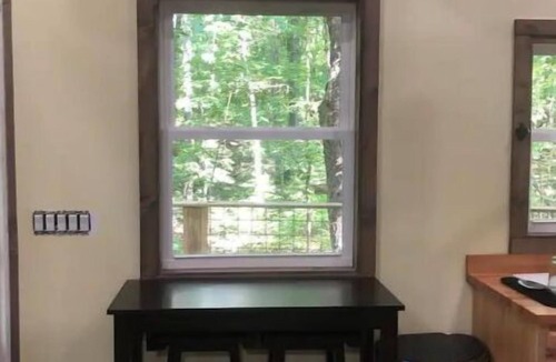 Makanda House | Secluded treehouse with indoor fireplace