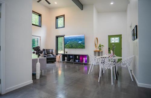 Meadows Of Dan House | Secluded, Unique, Modern, Mountain Home Near River!