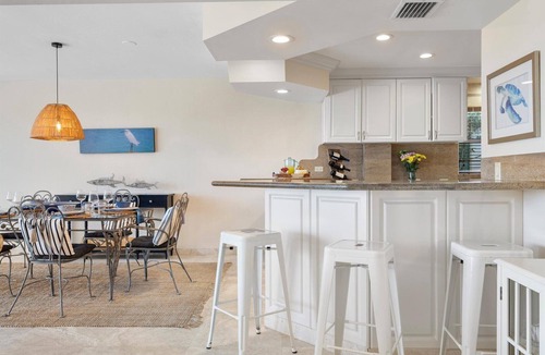 Lauderdale Beach Villa | Secluded Villa Heated Pool & Exclusive Beach Access