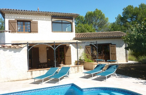 Flayosc Villa | Secluded Villa With Private Salt Water Pool. Air Conditioning