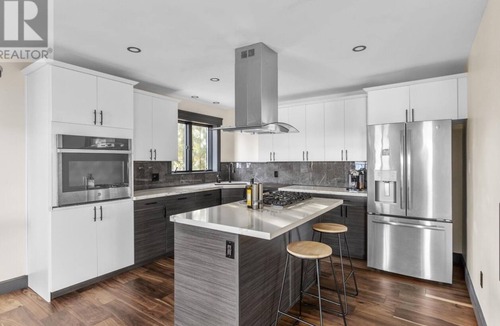 Sault Ste. Marie House | Secluded waterfront modern home | Lake access, Deck, BBQ, Firepit | Pet friendly