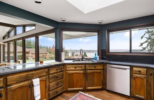 Oak Harbor House | Secluded Water & Mountain View Retreat with Sauna