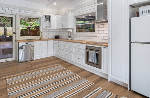 Courangra House | Secluded Waterfront house on rainforest acerage