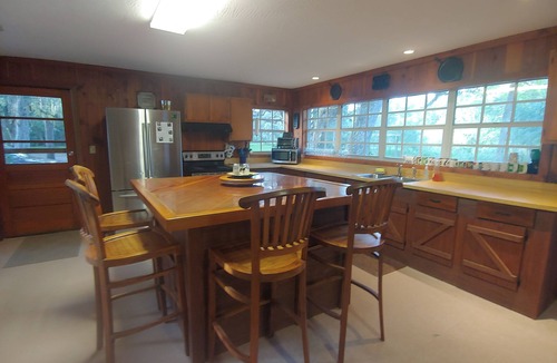 Bunnell Cabin | Secluded Waterfront Lodge on Florida Cattle Ranch