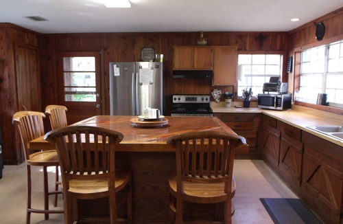 Bunnell Cabin | Secluded Waterfront Lodge on Florida Cattle Ranch