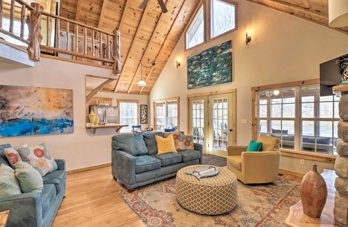 Boswell Cabin | Secluded White River Haven! 4 Mi to Devil's Knob