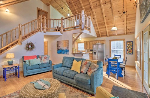 Boswell Cabin | Secluded White River Haven! 4 Mi to Devil's Knob