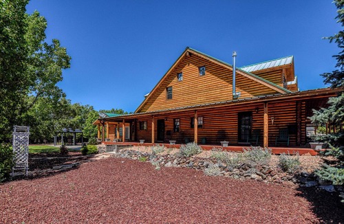 Williams House | Secluded Williams Lodge Retreat | Pines, Peace, & Privacy!