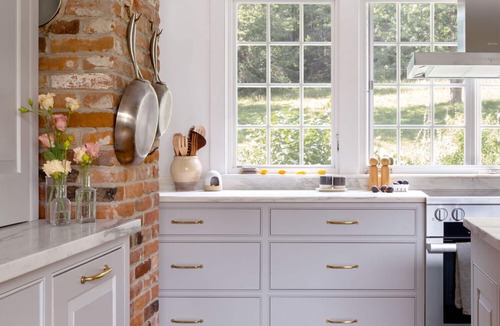 Waterbury House | Secluded, Winter Paradise with Hot Tub