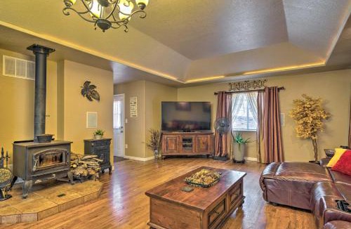 Woodland Park House | Secluded Woodland Park Home - Hike and Bike!