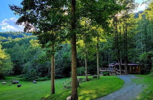 Stanardsville House | Secluded Zen River Retreat