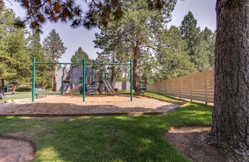 Century West House | Seclusion in Century West