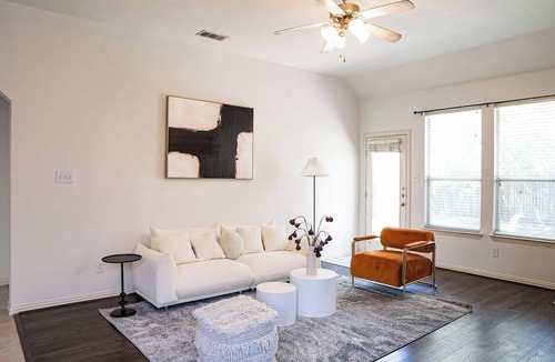 McKinney House | Seclusion on Olivia Dr